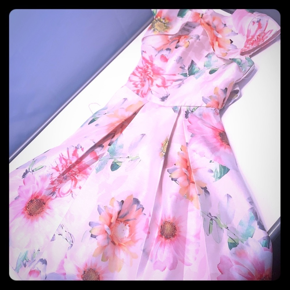 Bonnie Jean girls floral dress❣️
